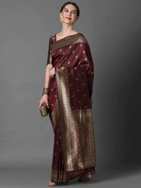 ব্লাউজ পিস সহ প্রিন্টেড সিল্ক শাড়ি