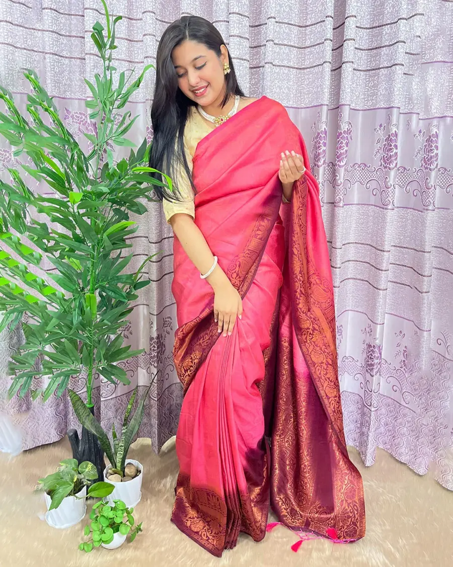 South Indian Silk Saree With Blouse Pcs - Image 5