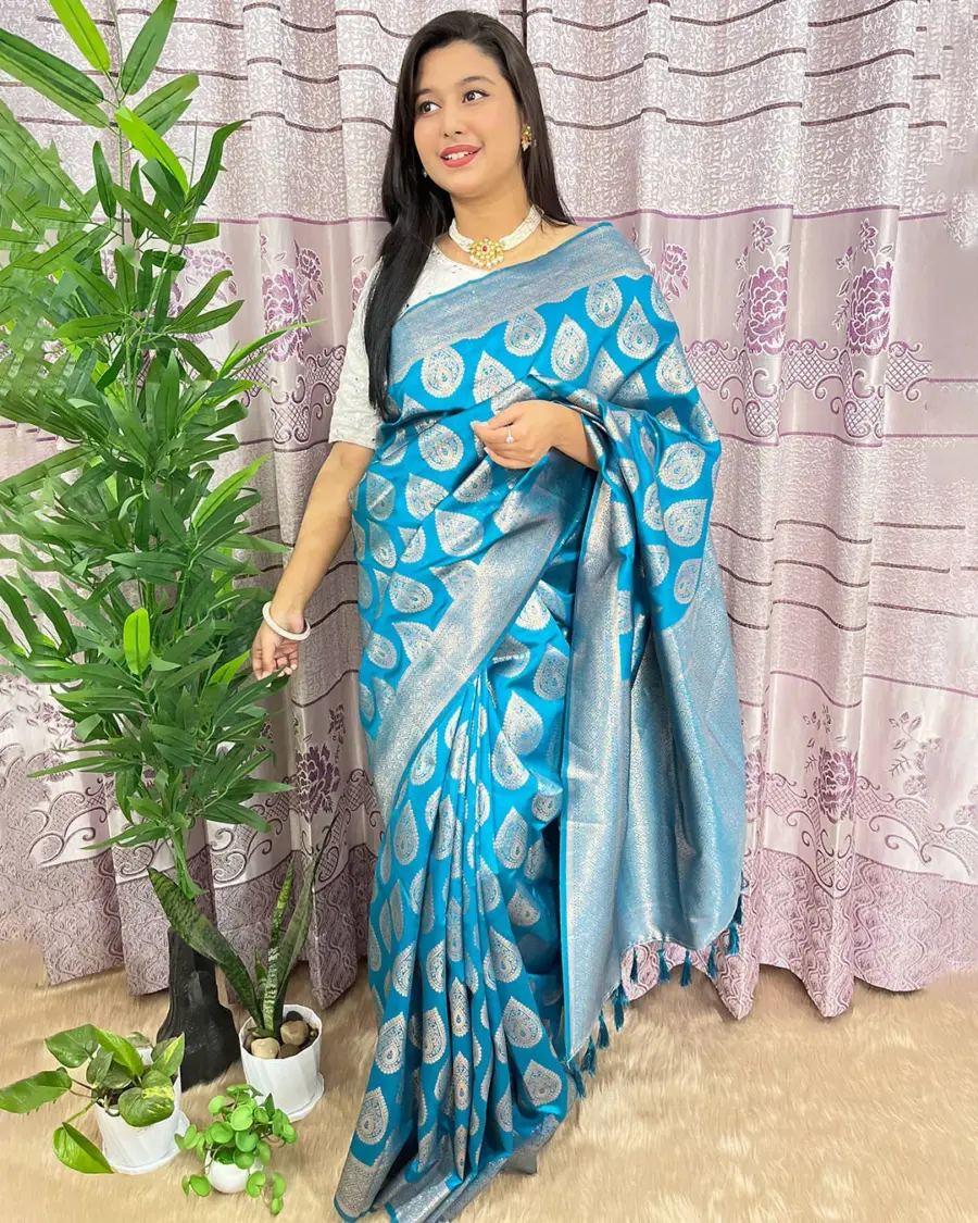 South Indian Silk Saree With Blouse Pcs
