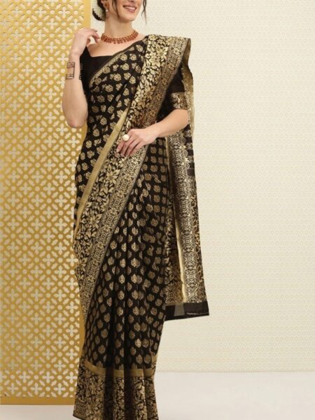 ব্লাউজ পিস সহ প্রিন্টেড সিল্ক শাড়ি