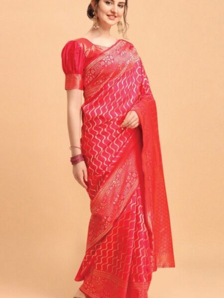 ব্লাউজ পিস সহ প্রিন্টেড সিল্ক শাড়ি