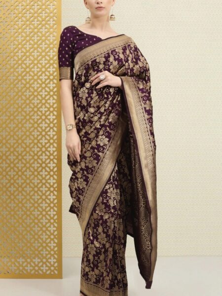 ব্লাউজ পিস সহ প্রিন্টেড সিল্ক শাড়ি