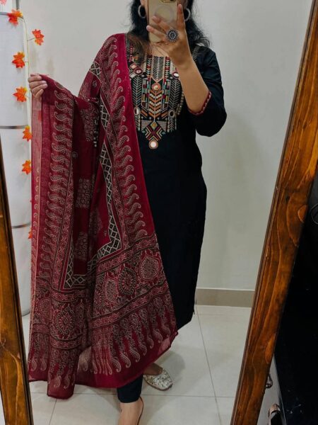 Black & Red The Royal Contrast three piece set