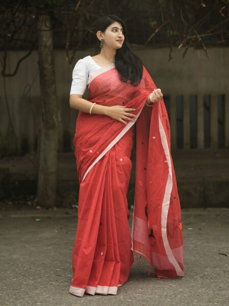 চিত্তরঞ্জন তাতের পিউর হ্যান্ডলুম কটন শাড়ি – নরম সুতি বুননে ১৩.৫ হাতের প্রিমিয়াম সংগ্রহ