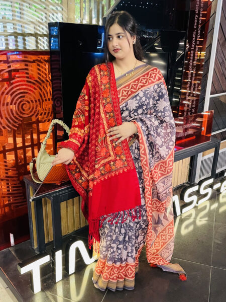 ডিজিটাল প্রিন্ট সিল্ক শাড়ি – ১২ হাত, সাথে মেচিং ব্লাউজ পিস